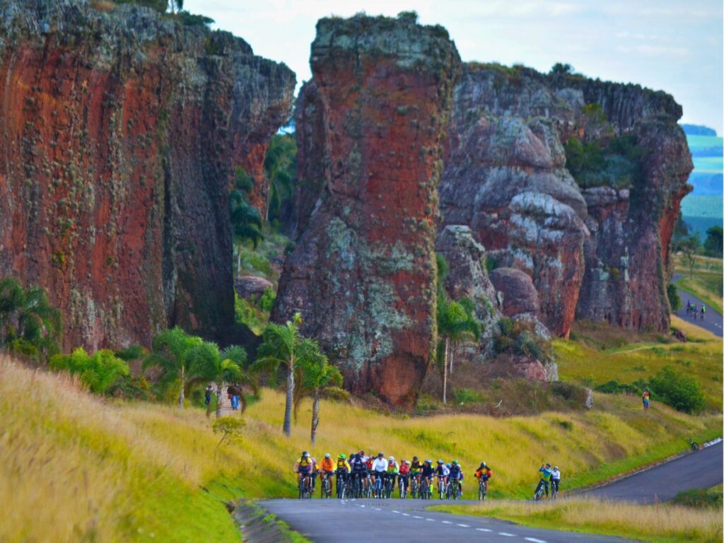 Rota dos Tropeiros e o Turismo no Paraná