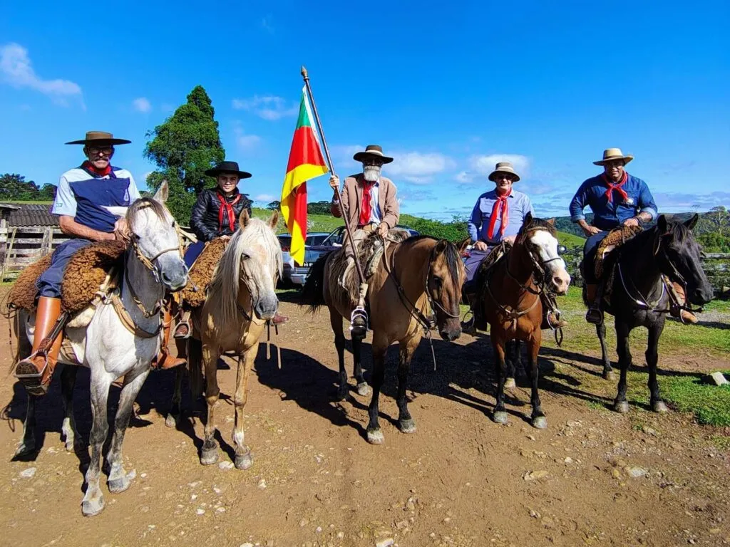 Cicloturismo e a Comunidade na Rota dos Tropeiros